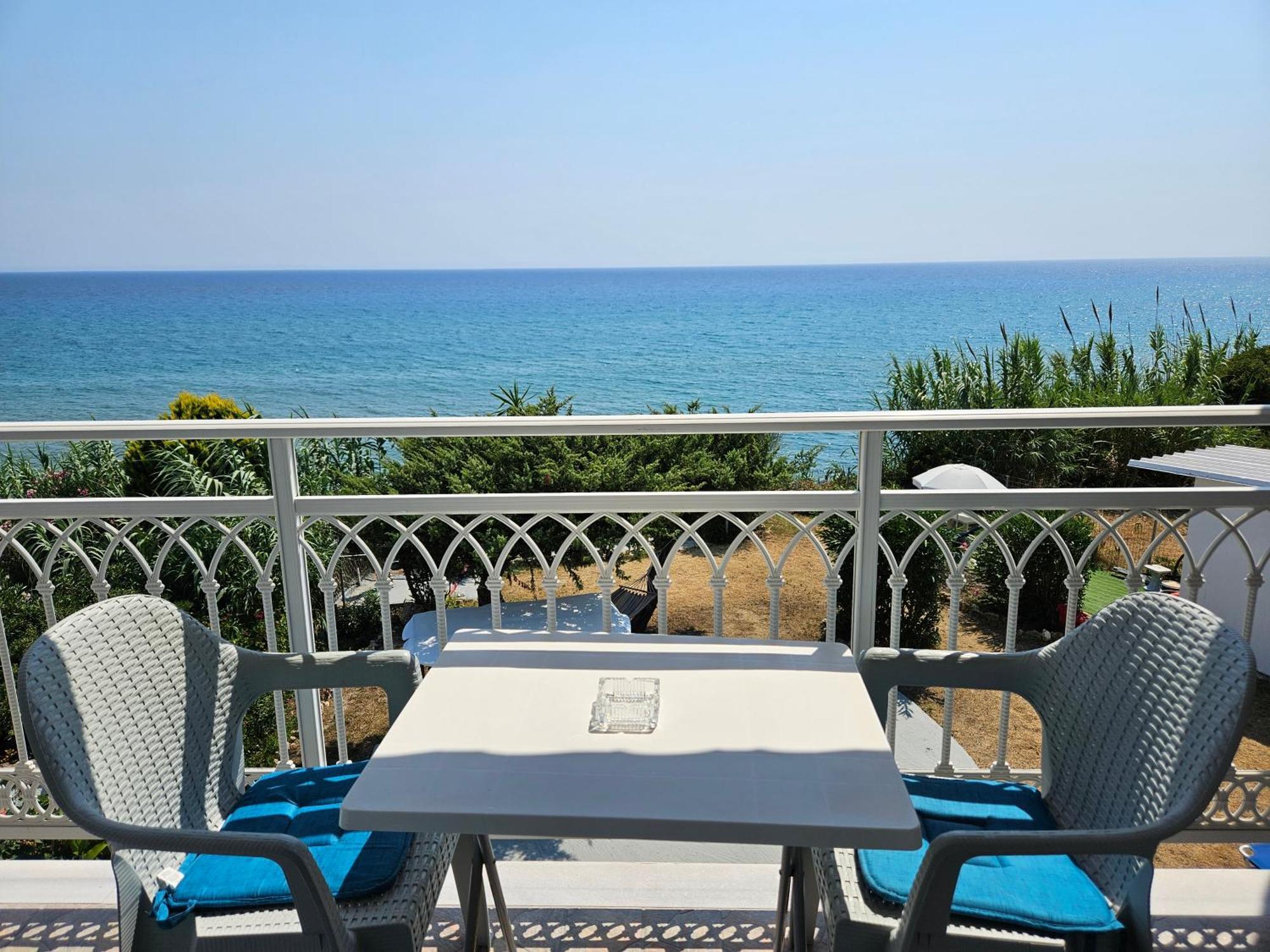 Leta Apartments 아기오스 게오르기오스 외부 사진